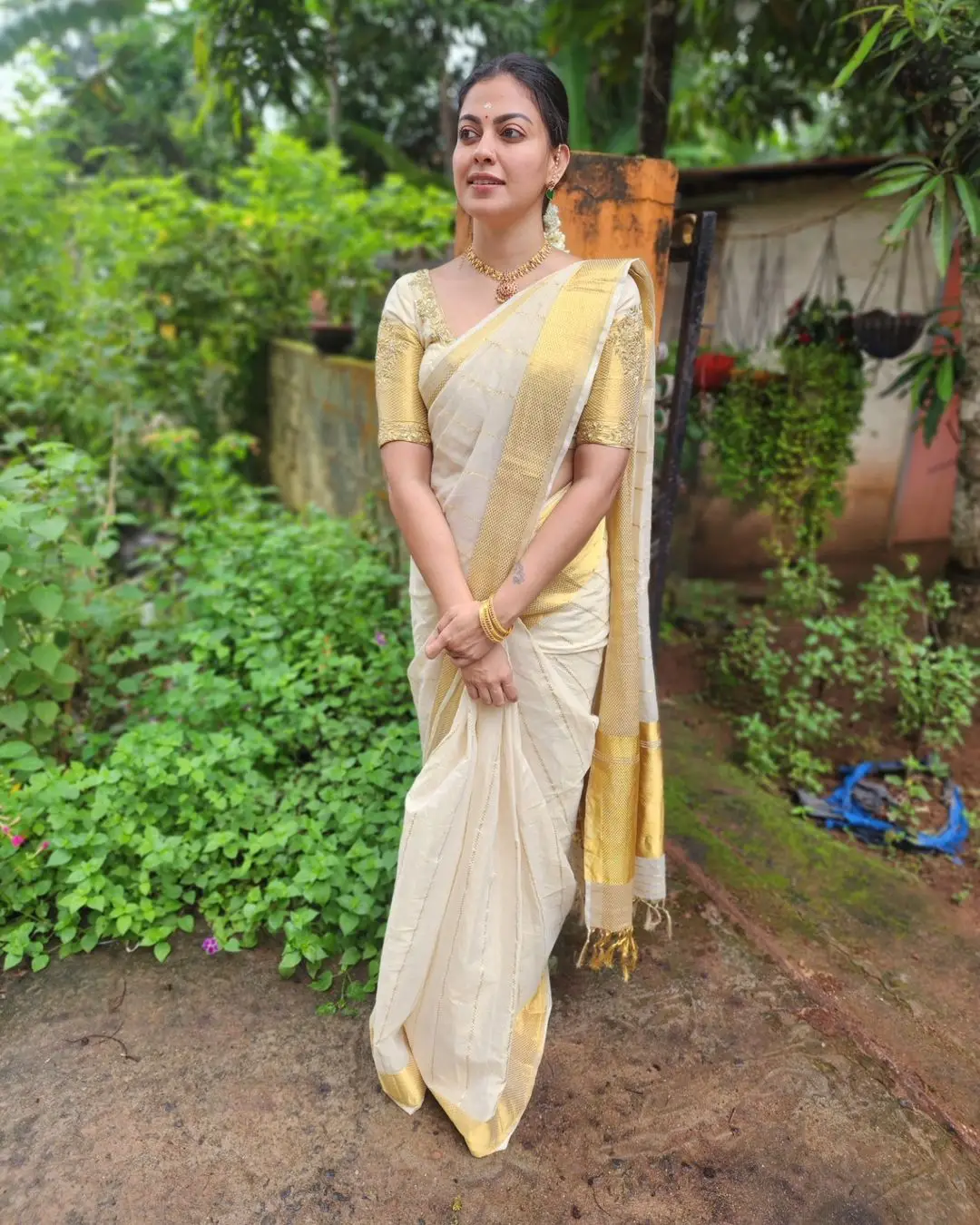 Anusree Nair In South Indian Traditional White Saree Blouse